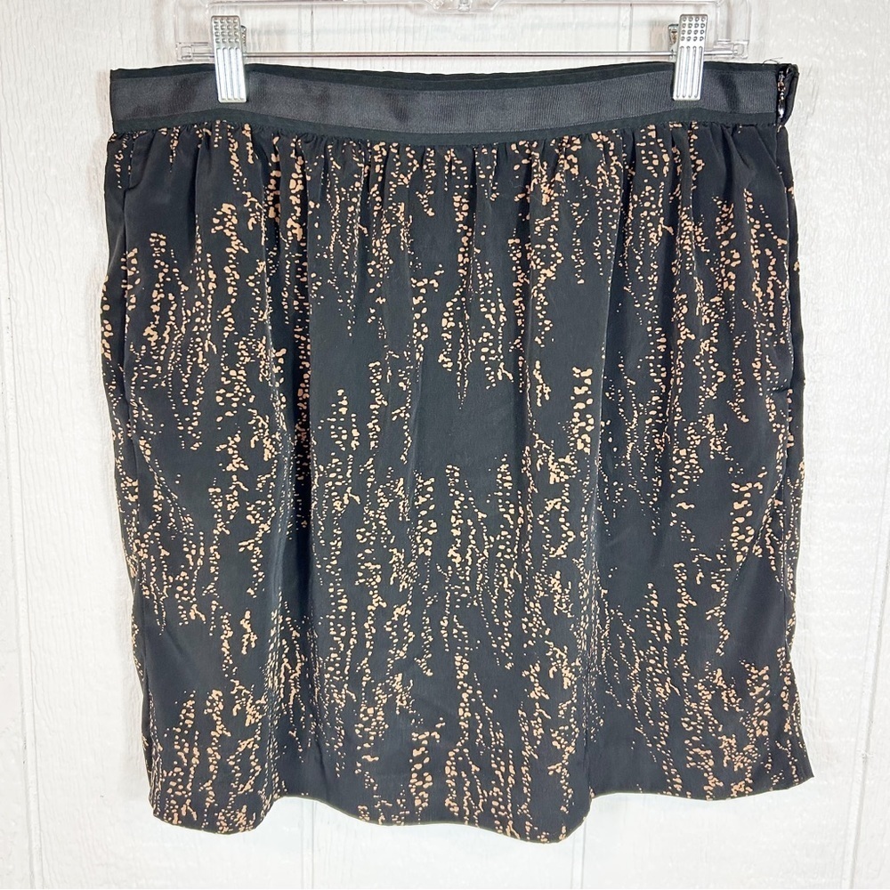 Gap Black and Gold Midi Skirt Size 8